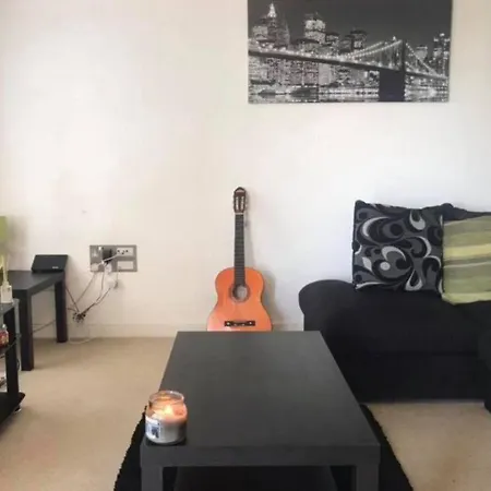 Charming 1-bed Photos Апартаменты Манчестер