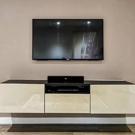 Ultra Modern Apt For 4, Close To Epicentre Of Mcr! דירה *
