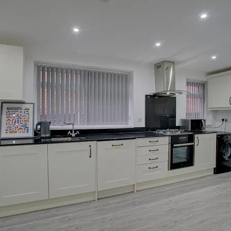 Stunning 2br Apt South For 6! *