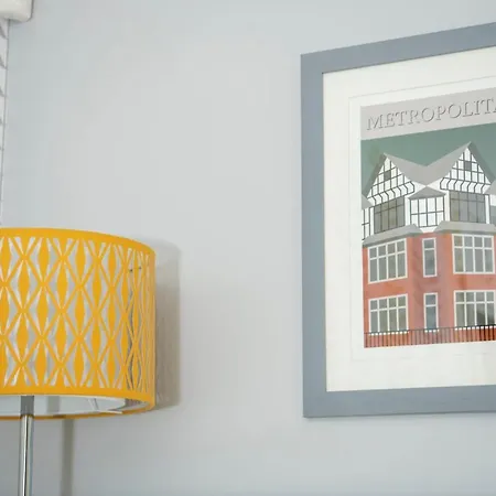 Stylish Flat In West Didsbury By Guestready Apartment
