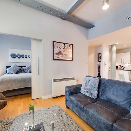 Stylish & Comfortable 1bed Apt Close To The Arena! *