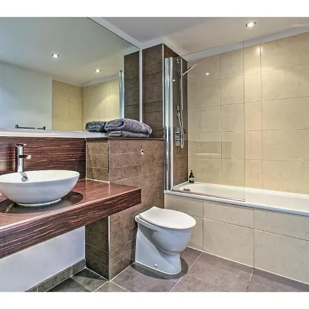 דירה Ultra Modern Apt For 4, Close To Epicentre Of Mcr!