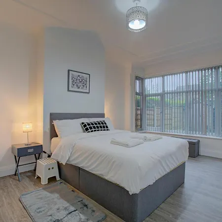 Lägenhet Stunning 2br Apt South For 6! *