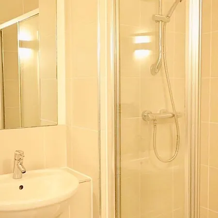 Impeccable 1-bed In Apartment