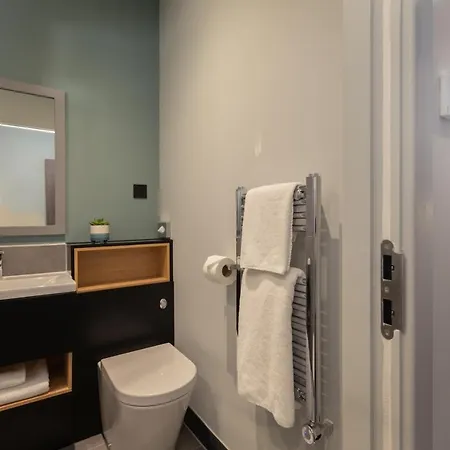 - The Niu, Loom North By Ihg Manchester