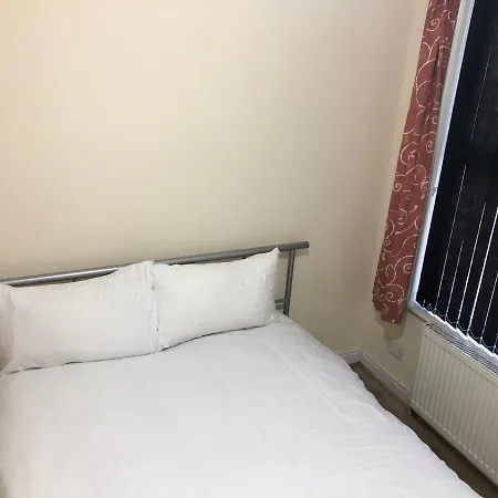 Manchester City Rooms * Манчестер