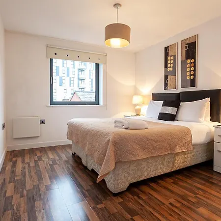 Dreamhouse West * Manchester