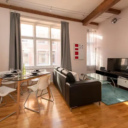 Apartment Spacious 2bdr Apt In Central By Guestready