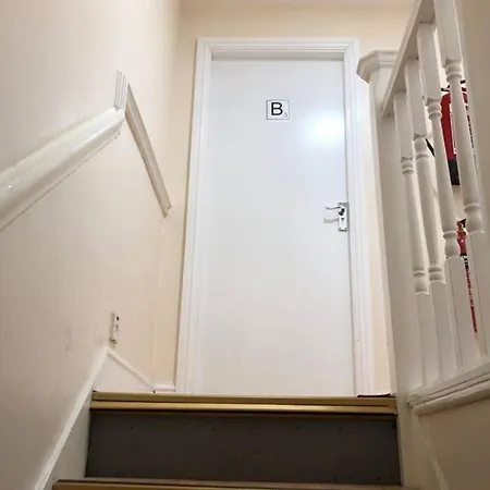 Apartment 133b Park Road Stretford *