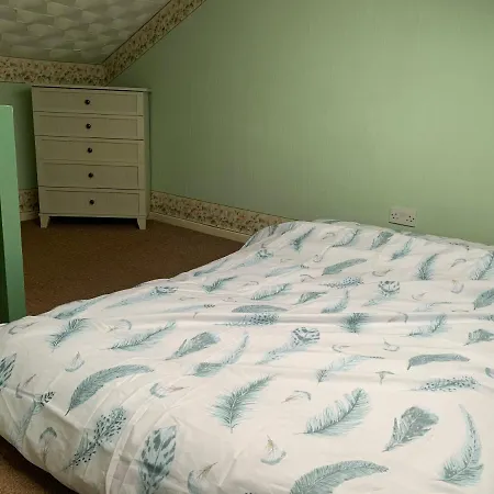 Cosy Moston M40 Casa de hóspedes 2*
