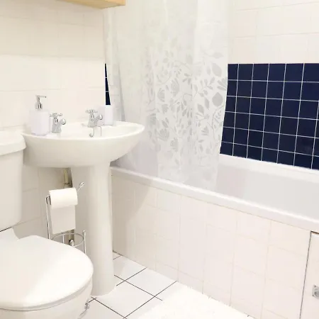 Cotton Hill * מנצ'סטר