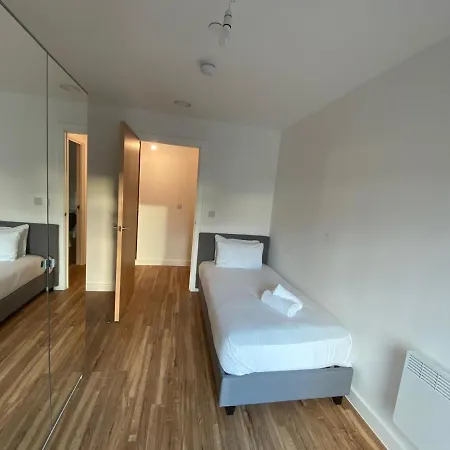 Spacious 3 Bedroom In Media City *