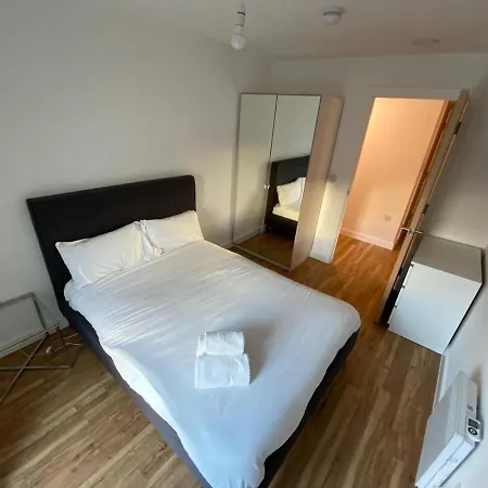 Apartment Spacious 3 Bedroom In Media City