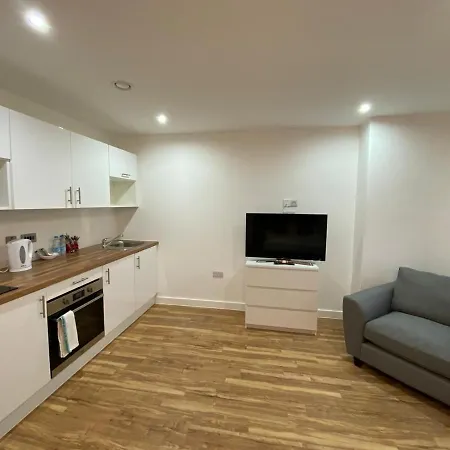Great New Studio Flat - Stunning Panoramic Views *