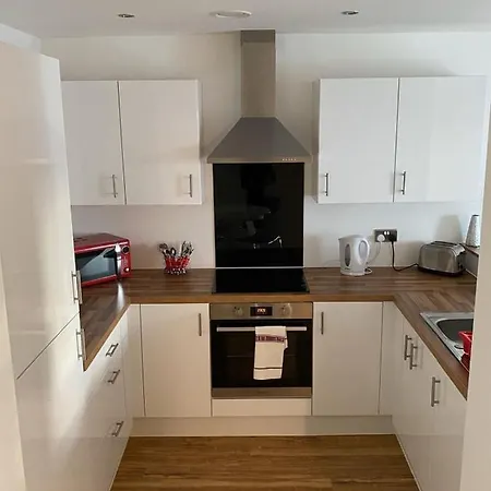 Spacious 3 Bedroom In Media City *
