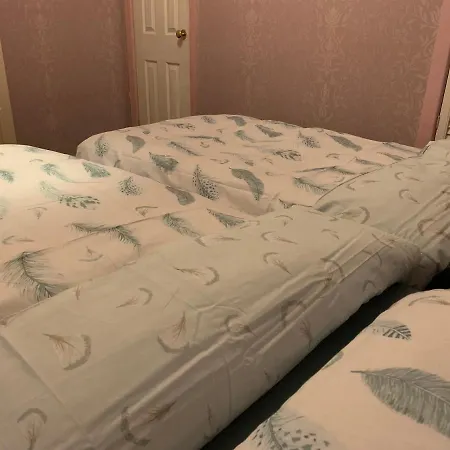 Cosy Moston M40 2* Manchester