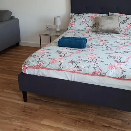 Great New Studio Flat - Media City Манчестер