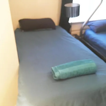 Apartment My-places Abbotsfield Court Townhouse *