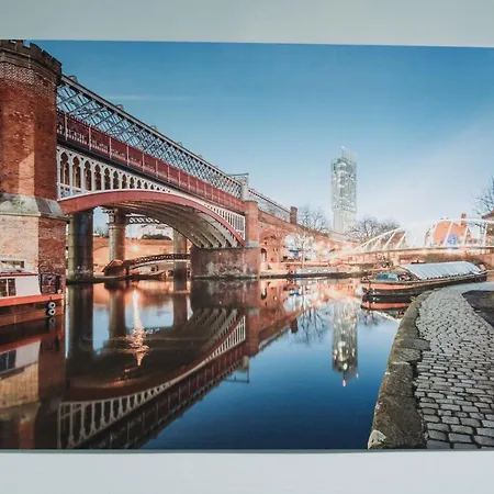**ten Minutes From City Centre**