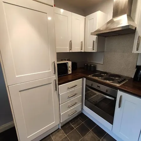 Two Bedroom Spacious Apartment *