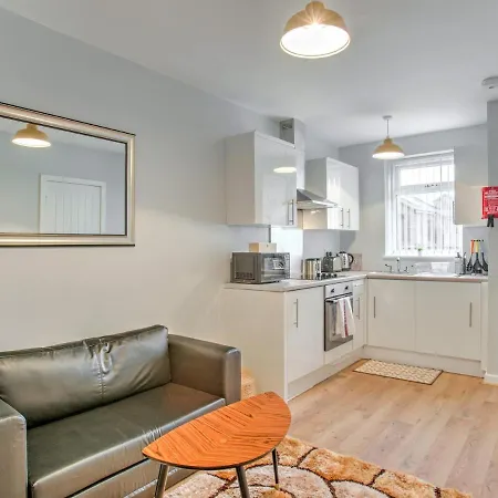 Fresh For 3 Near Mediacityuk * Manchester