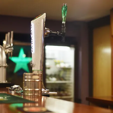 The Waterside And Leisure Club 3* Manchester