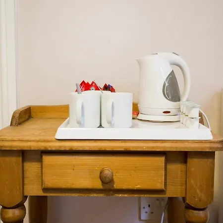 Oyo Ladybower Hotel 3*