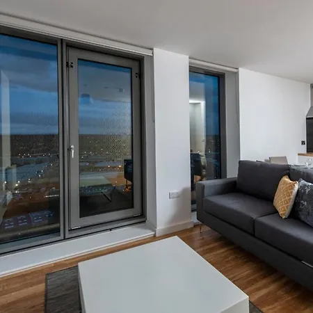 Bright In Media City With Stunning Views Of The City Apartment Manchester