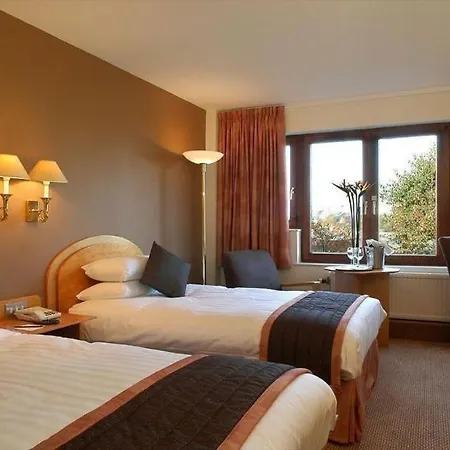 Hotel Copthorne Salford Quays 4*
