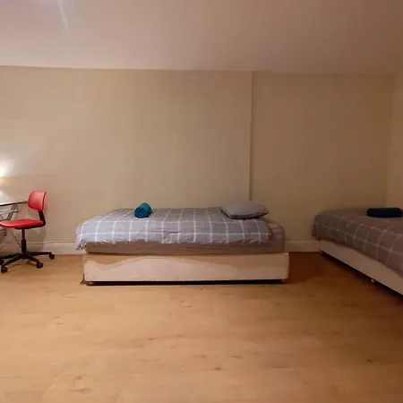 You'll Love This Large Town House Апартаменты Манчестер