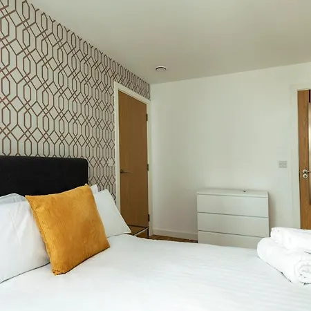 Bright In Media City With Stunning Views Of The City Apartment Manchester