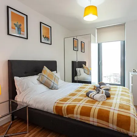 Apartment X1 Media City 3 Bedroomed Free Wifi & Free Parking Manchester