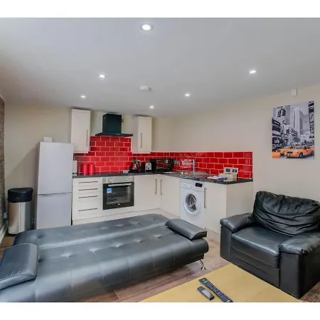 Διαμέρισμα Cosy, Comfy Pad For A Night Out, Up To 4. Nq, Mcr! *