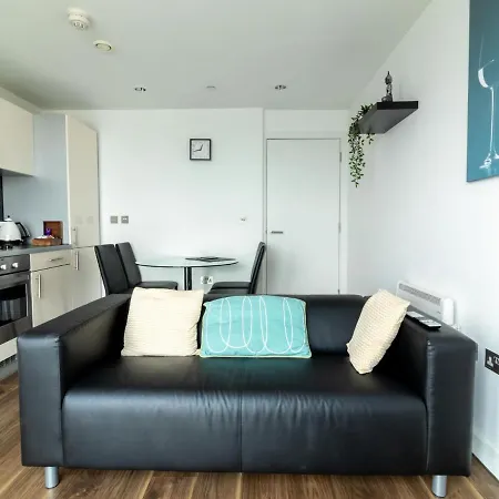 Prime Salfordquays/mediacityuk Location W/ Balcony דירה *