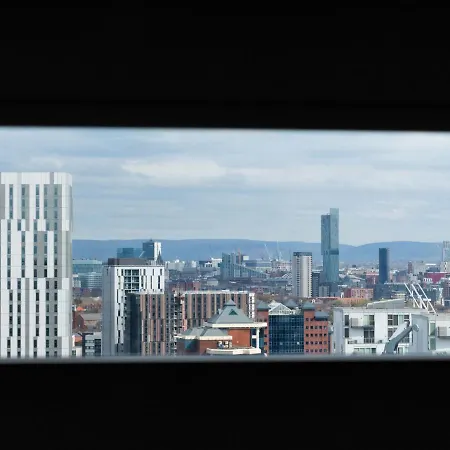 Prime Salfordquays/mediacityuk Location W/ Balcony דירה *