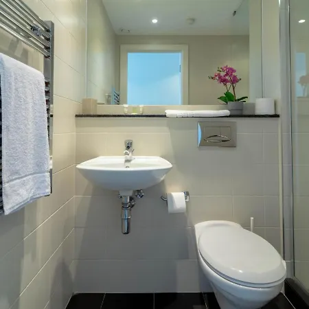 Prime Salfordquays/mediacityuk Location W/ Balcony דירה *