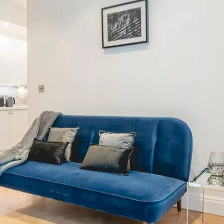 Classy Holiday In Near Piccadily Semesterbostad *