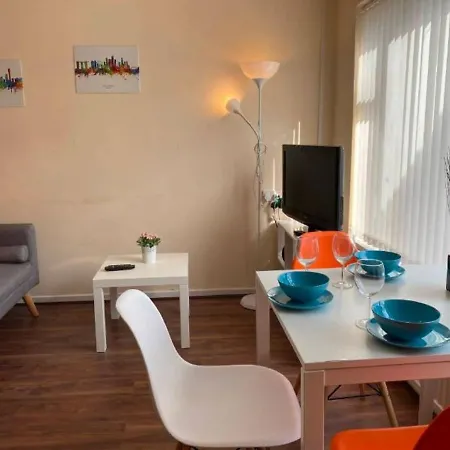 Lovely In Near Iwm North Park Apartment Manchester
