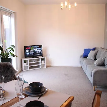 Premier Short West Didsbury * Manchester