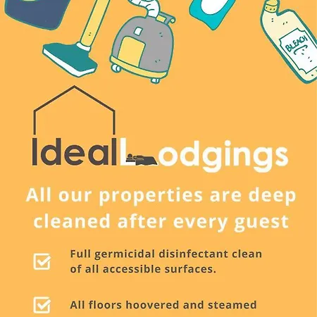 Ideal Next To Queens Park, Holiday home Manchester