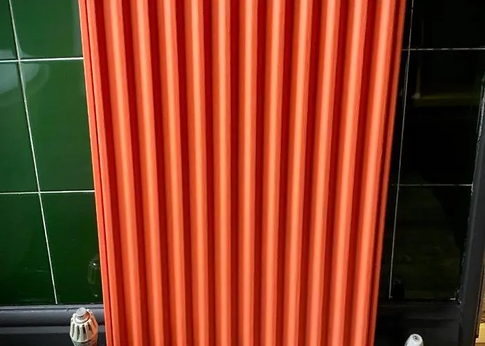 - Free Parking Guest house Manchester