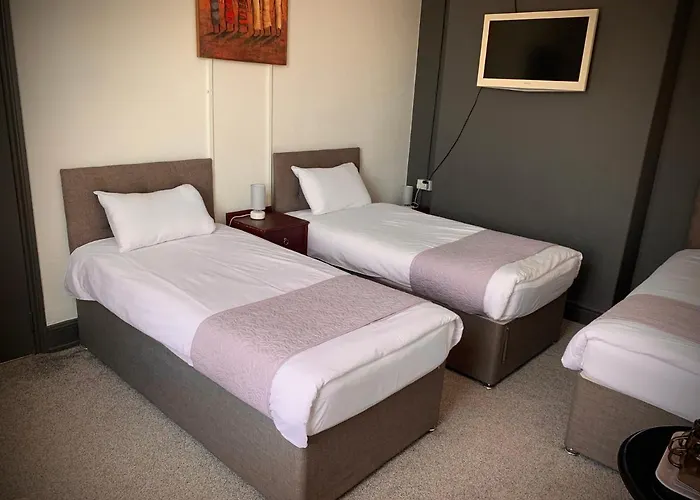 - Free Parking Guest house *