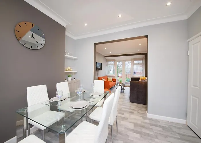 Beautiful Cozy With Free Parking Semesterbostad Manchester