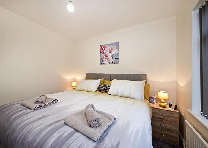 Beautiful Cozy With Free Parking Semesterbostad