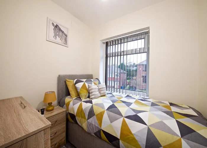 Beautiful Cozy With Free Parking Dom wakacyjny Manchester