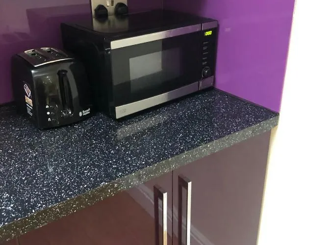 Big Rusholme With Tv And Private Bathroom-parking&wifi * 맨체스터