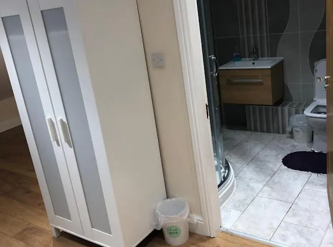 Big Rusholme With Tv And Private Bathroom-parking&wifi Nocleg ze śniadaniem Manchester