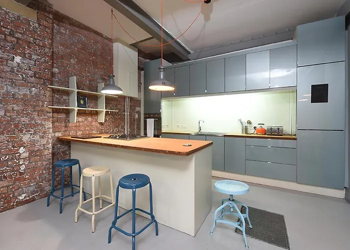 아파트 Mason Street Sleeps 16 *