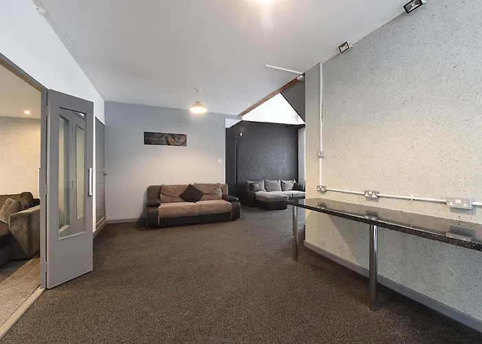 Penthouse Warehouse Slps 18 מנצ'סטר