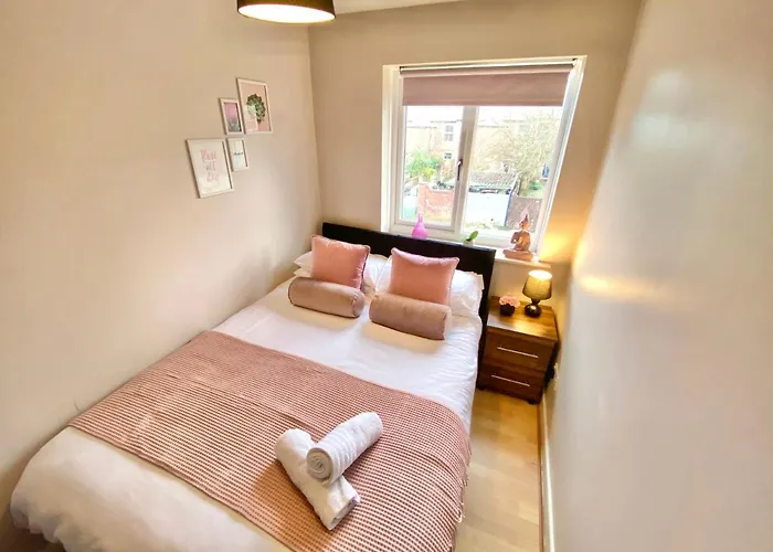 아파트 Convenient Centre 3bd With Free Parking